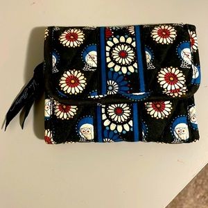 💙 Vera Bradley Night Owl Trifold Wallet 💙